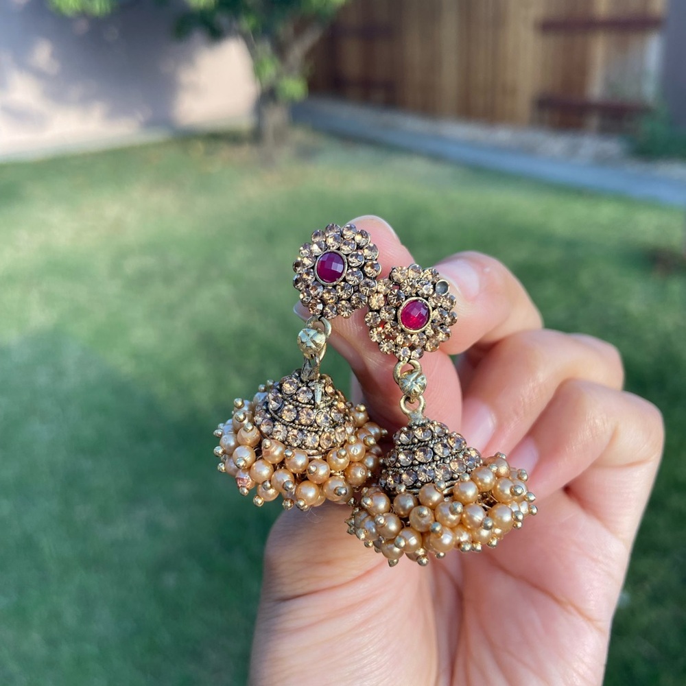Elegant Gold and Red Women's Earrings - Picture 3 of 4